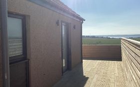 Loanside Lodge, Self-Catering, Holm, Orkney.